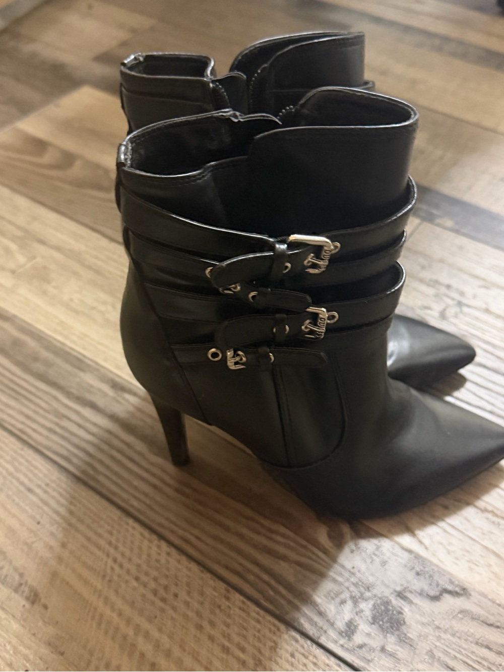Guess Black Pointed-Toe Ankle Boots with Buckle Straps - Picture 2 of 6